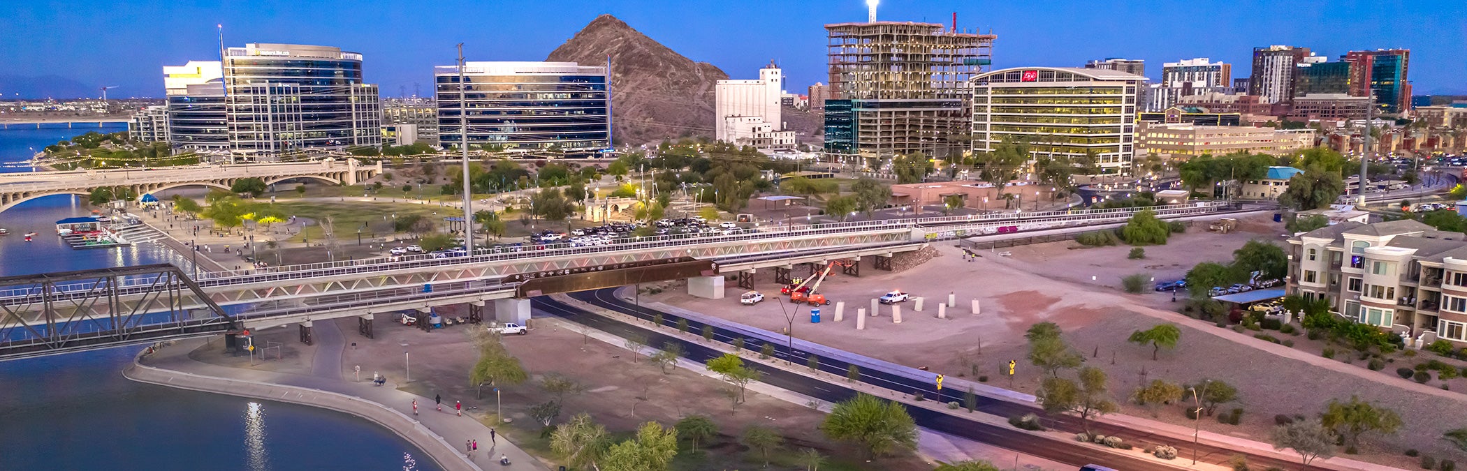 Tempe Town Lake Rail Bridge Emergency Reconstruction  HDR