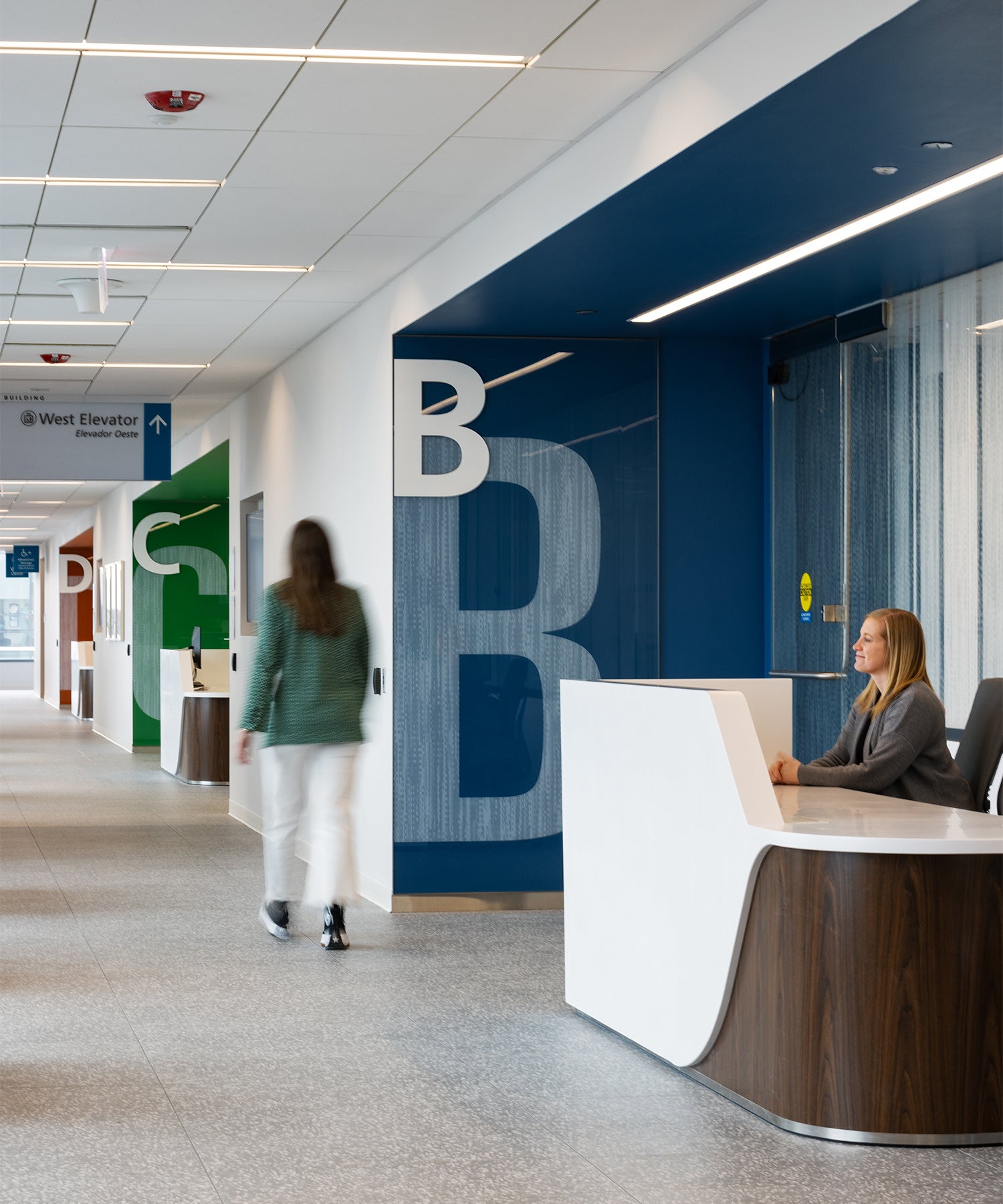 Rush University Medical Center Joan and Paul Rubschlager Building Corridor Wayfinding